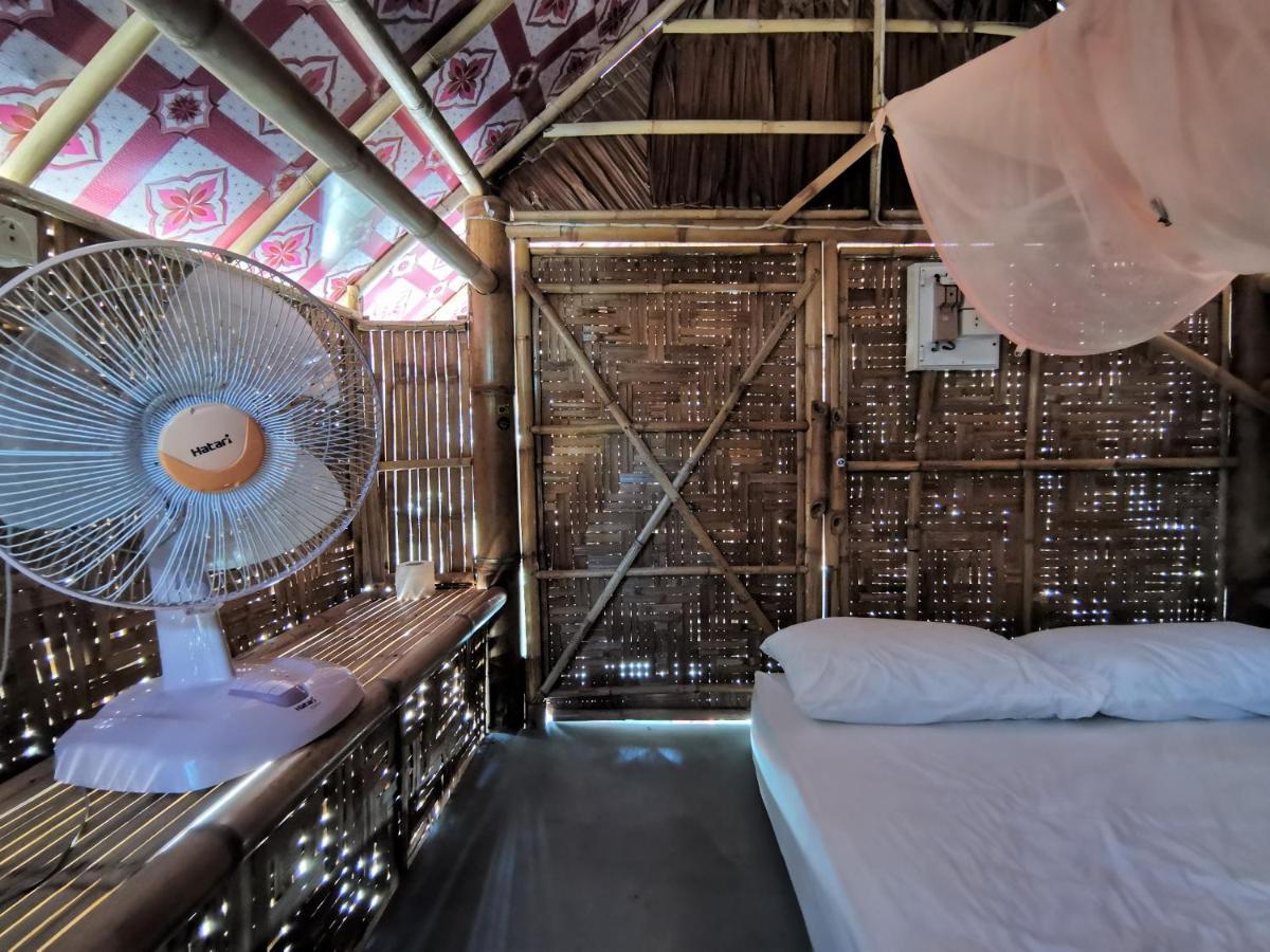 Phuhaya Bamboo Bungalows Ko Lanta Exterior foto